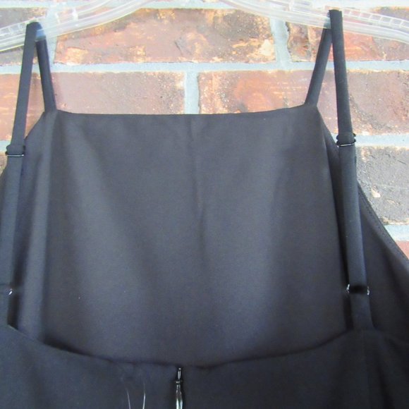 French Connection FT Whisper Square Neck Jumpsuit. - Picture 4 of 4